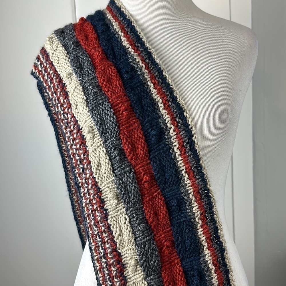 Chunky Knit Infinity Scarf - Picture 7 of 7